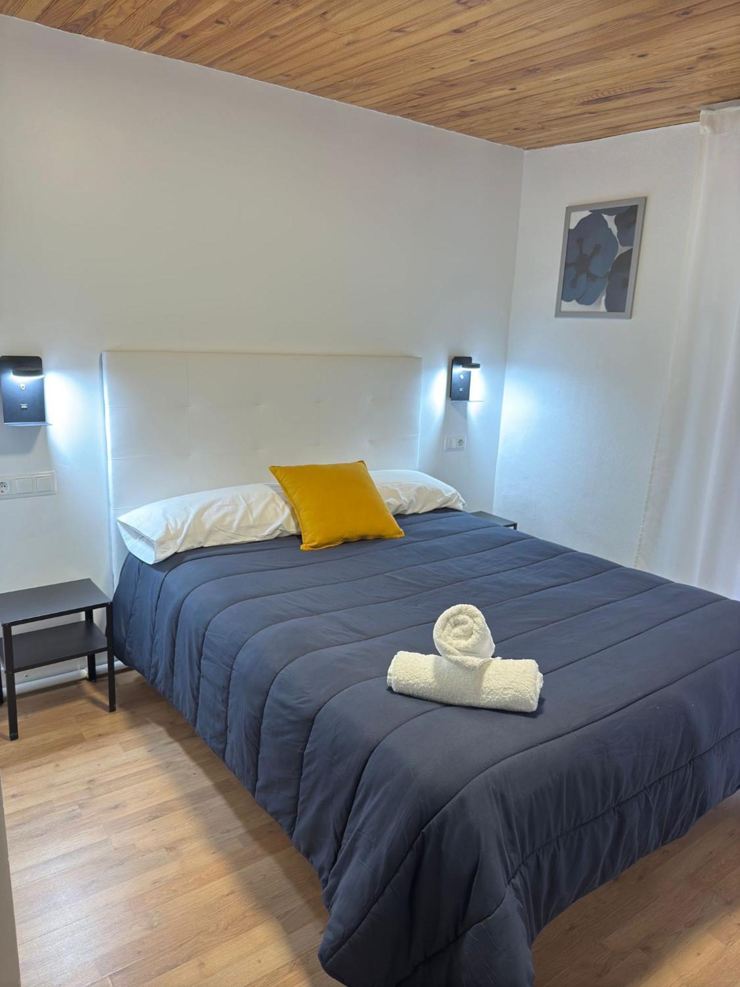 Hostal Ars Puigcerdà Exterior photo
